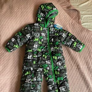 NEW Columbia snow suit 12-18 months